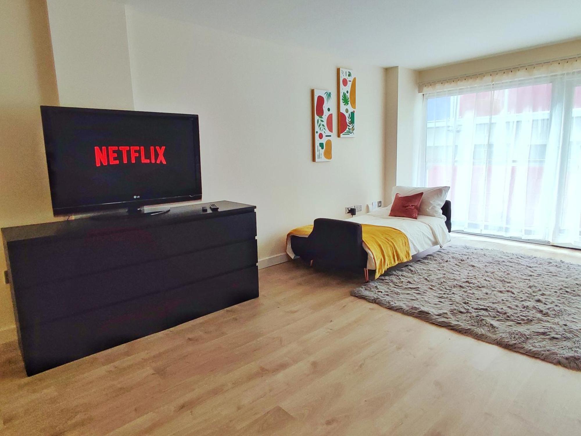Duplex Apartment In Leeds With King Size Bed - Long Stay Rates Available Exterior photo
